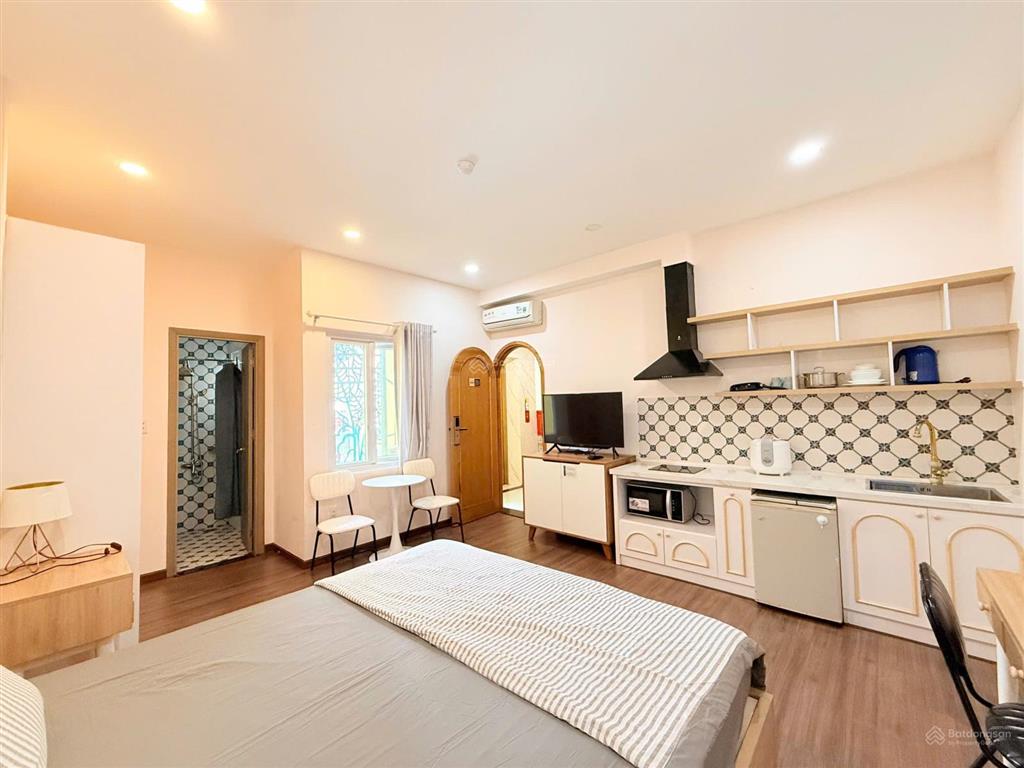 Căn hộ cho thuê 35m² đầy đủ nội thất tại đề thám q1 gần bùi viện, cầu ông lãnh