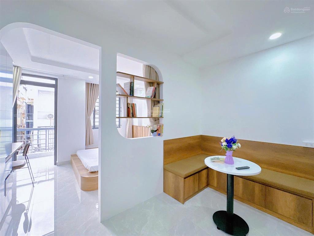 Căn hộ cho thuê 1pn tách bếp ban công 50m² ngay sư vạn hạnh q10 gần đại học huflit, bách khoa