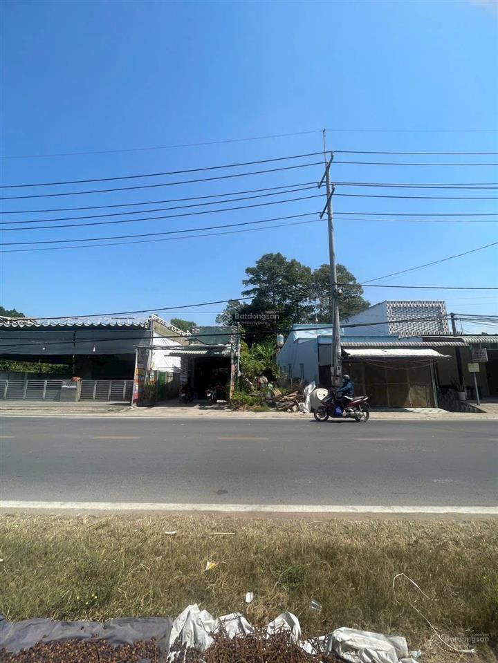 Chủ cần bán mặt tiền hùng vương xã phú đông, 249m có 65m thổ cư, kdc, giá tốt thị trường