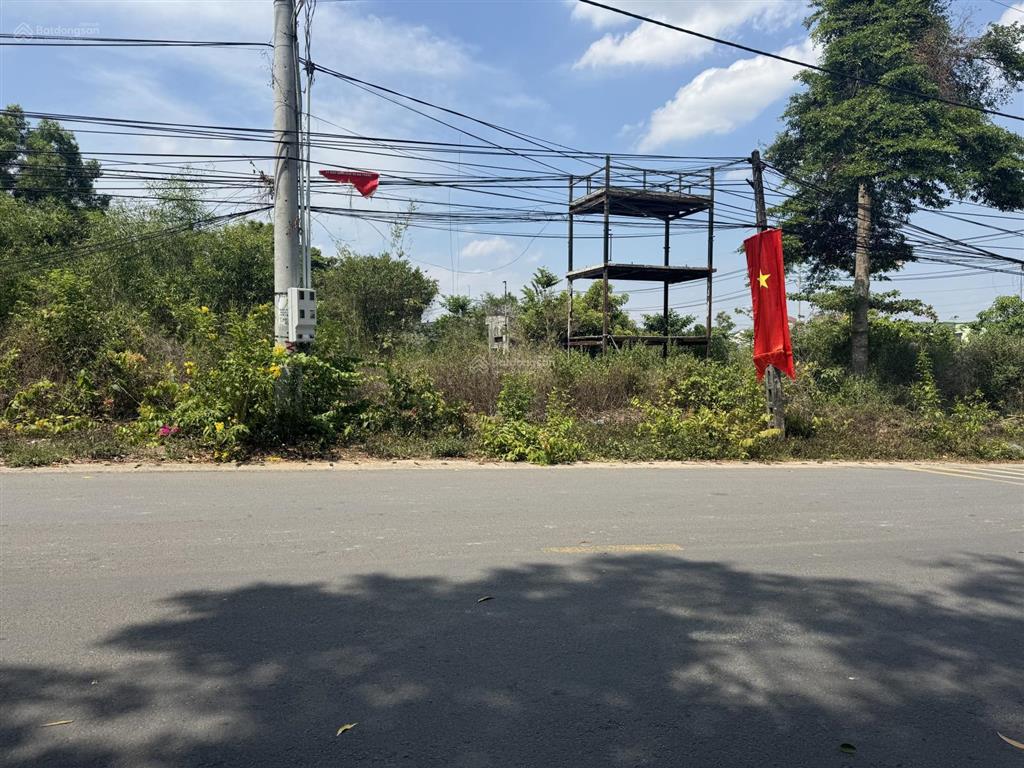 Bán mặt tiền huỳnh văn luỹ, 100m có 80m thổ cư, gần trường học cấp 1, ,2, 3 khu sầm uất  giá 3tỷ5