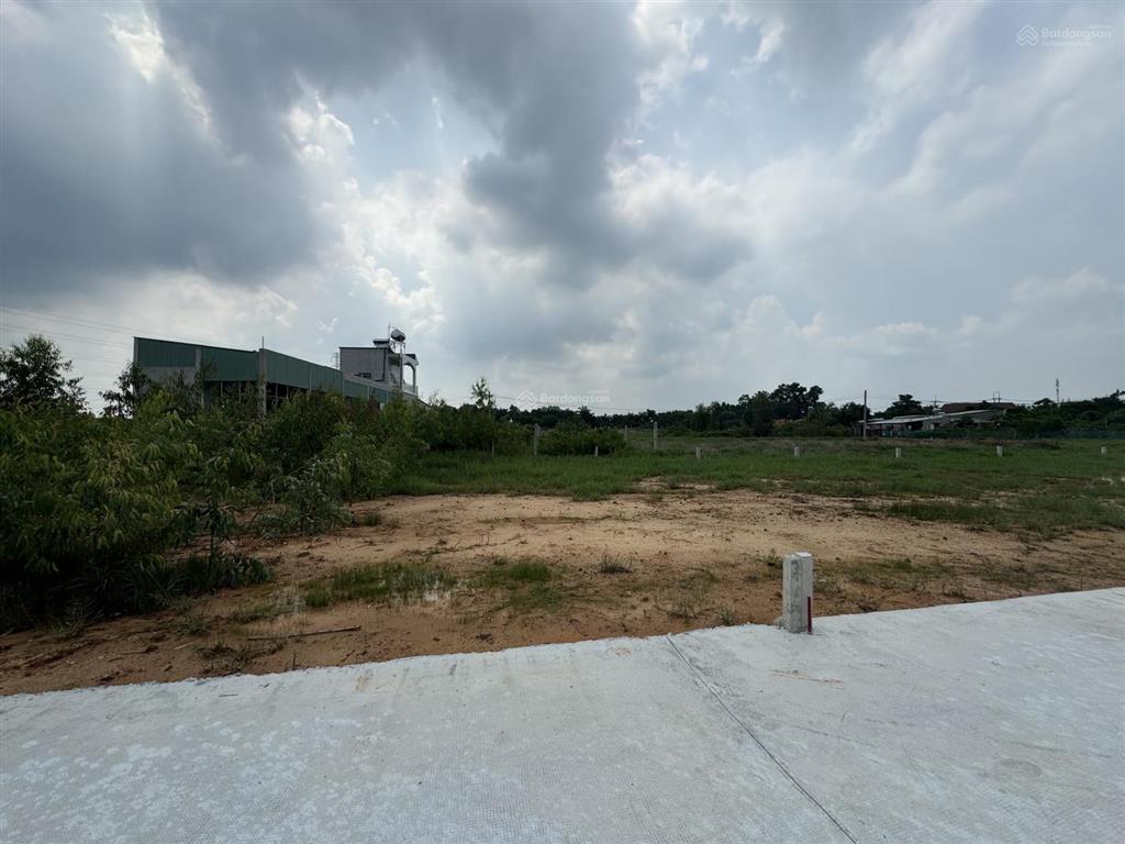 Bán lô đất xã phú đông đường bê tông xe tải diện tích 93m² full thổ cư giá chỉ 1 tỷ 4