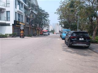 Nhà biệt thự liền kề, khu c, 100m2, 5 tầng, mặt tiền 6m