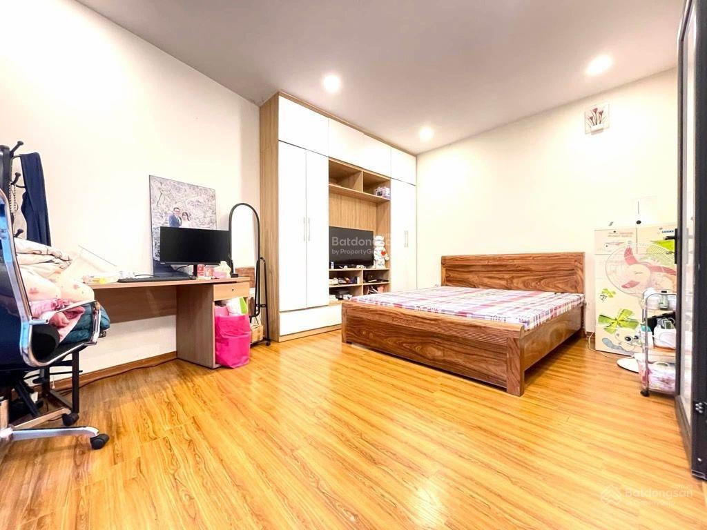 Anh huy cần bán nhà phương canh, 5 tầng, ngõ thông, dân trí cao 6,8 tỷ.