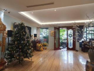 Bán nhà nguyễn khuyến văn quán hà đông 136m2  lô góc  3 thoáng  36,5 tỷ.