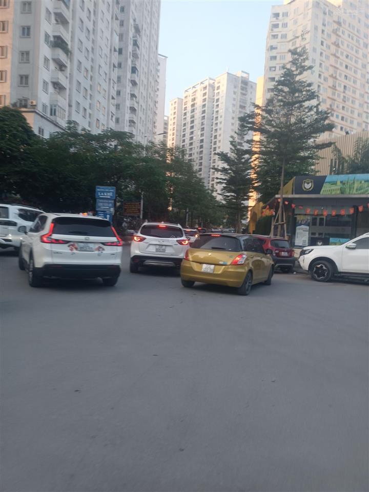 Bán nhà đô thị văn khê nam cường, hà nội  vỉa hè ô tô tránh  29 tỷ