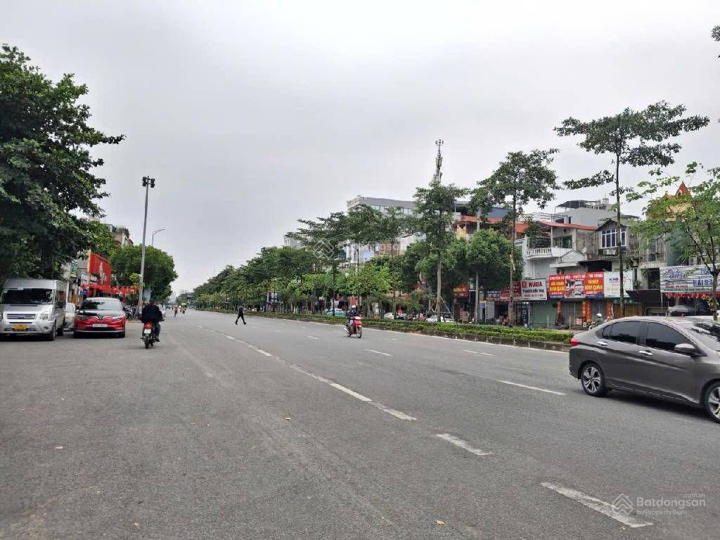 Bán nhà phố bà triệu  hà đông . kinh doanh ôtô, vỉa hè.