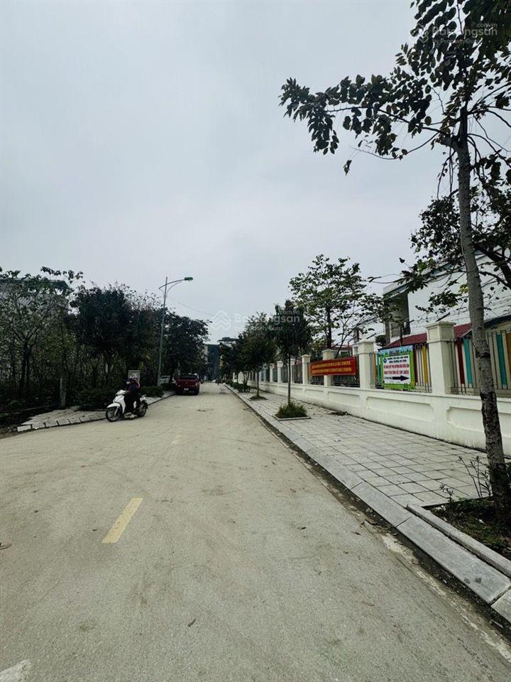 Mảnh đất vàng, ô tô tránh, xây nhà ở hoặc kinh doanh quá đẹp