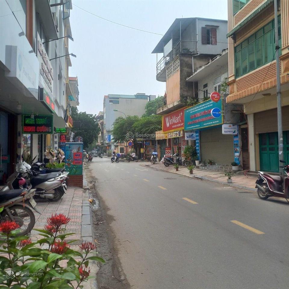 Nhà mặt phố lê lợi hà đông, kinh doanh 24/7, mặt tiền lớn 4,8m. 57m2 19,3 tỷ.
