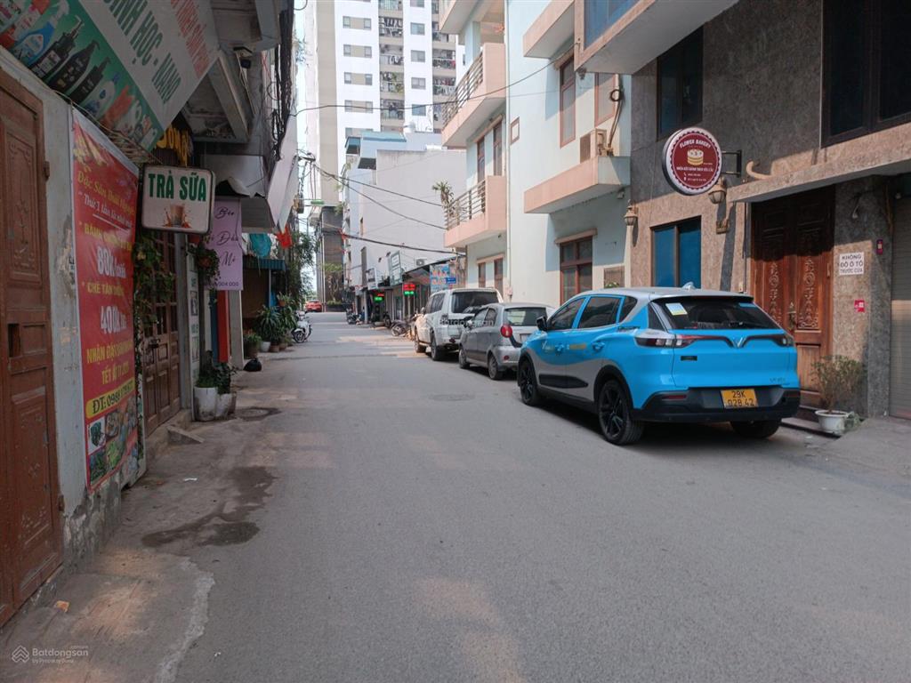 Nhà vị trí đại mỗ, vạn phúc, lê quang đạo. trước nhà ô tô tránh, vỉa hè, kinh doanh. ô tô vào nhà