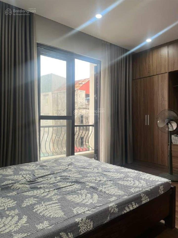 Nhà riêng công viên cầu giấy, 5 tầng  phố thọ tháp ôtô tránh. nội thất... có 14,5 tỷ