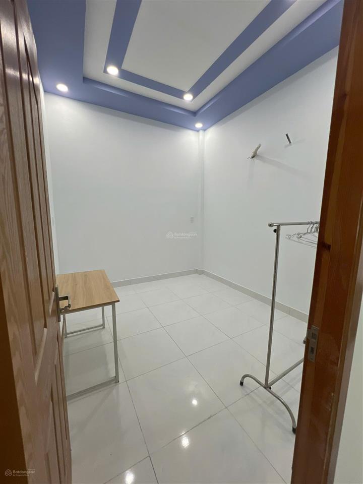 Nhà nguyên căn 115m2 chỉ 12 triệu/tháng  hẻm xe tải sân đậu ô tô phù hợp vừa ở vừa làm văn phòng