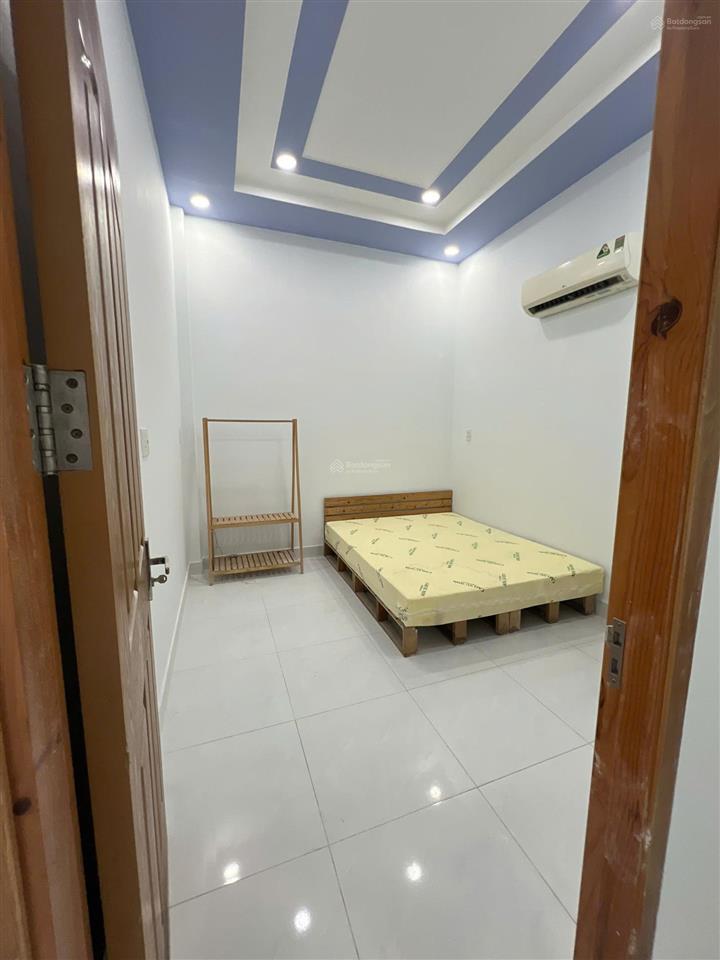 Nhà nguyên căn 115m2 chỉ 12 triệu/tháng  hẻm xe tải sân đậu ô tô phù hợp vừa ở vừa làm văn phòng