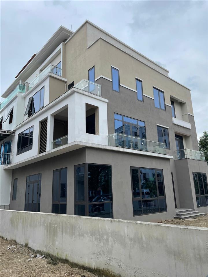 Bán căn biệt thự góc ngã 4 khu lan viên 1, đặng xá, gia lâm