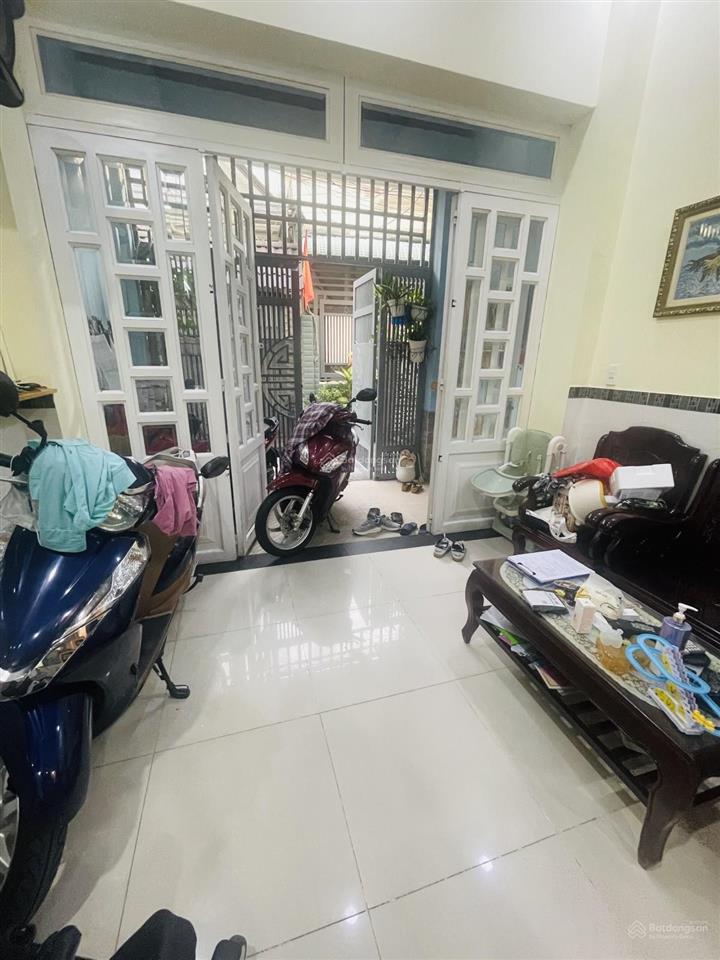 Bán nhà tân bình hxh chỉ 5t gần sân bay tsn, giáp quang trung gần 40m2 sàn btct, chính chủ lâu đời