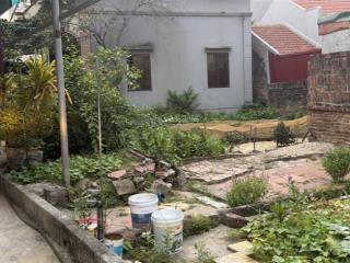  82m đào xuyên , đa tốn giá nhỉnh 6tỷ  0703 011 *** oto vào đất 10m thông tứ tung.
 50m oto tránh