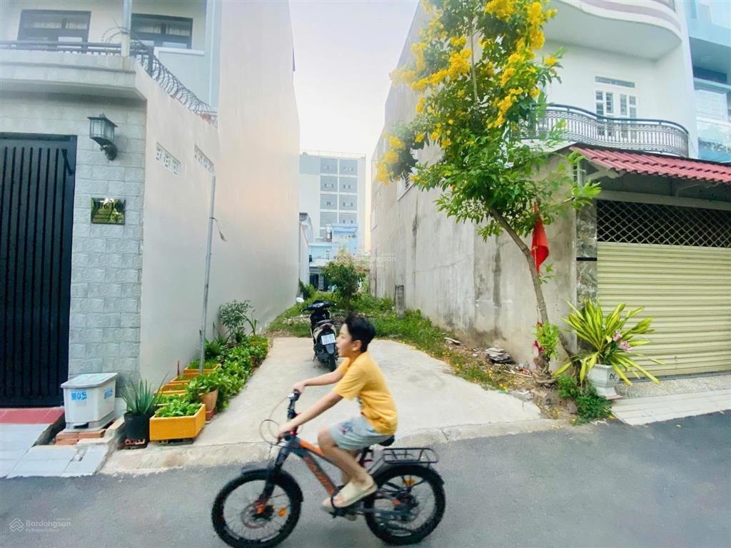 Giảm 500tr, cần bán gấp lô đất dt 95m tại tp thủ đức