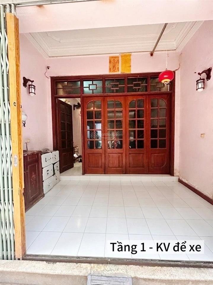 Nhà em chính chủ (ko phải môi giới ạ) cần bán nhà văn chương nhanh trong tháng