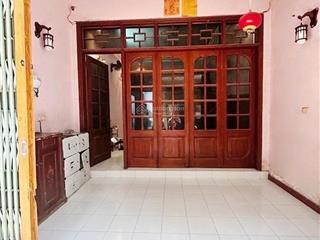 Nhà em chính chủ (ko phải môi giới ạ) cần bán nhà văn chương nhanh trong tháng