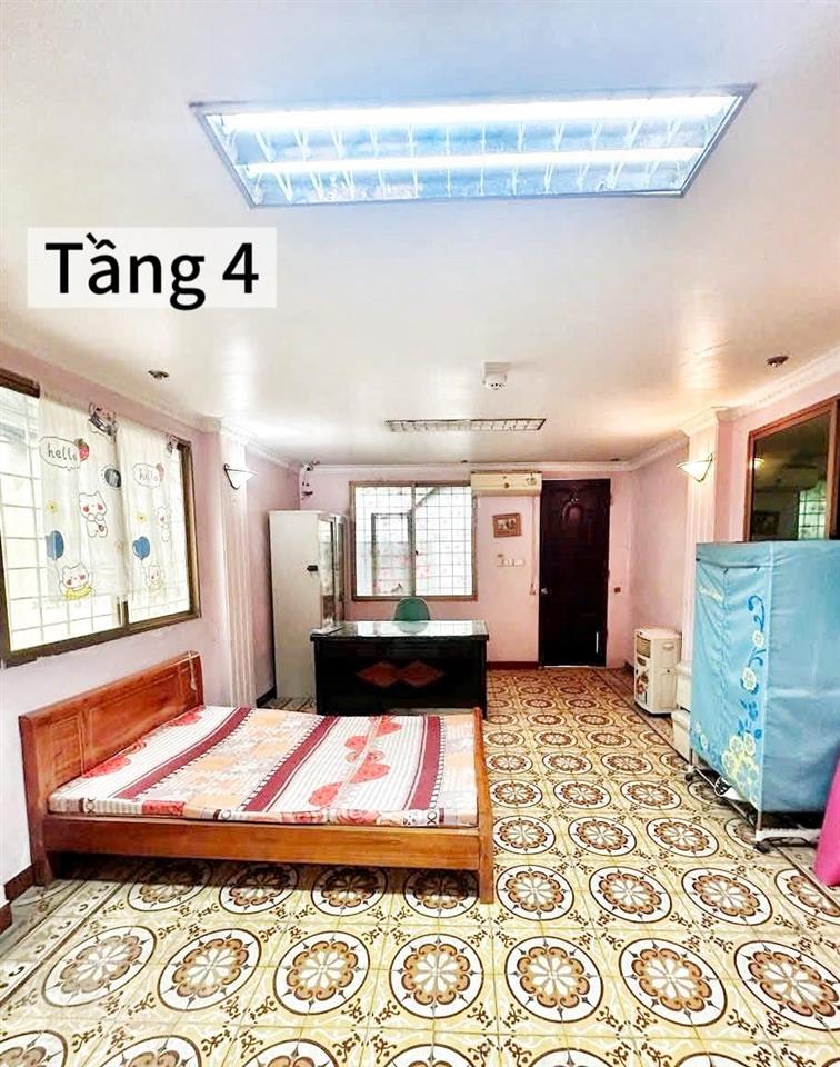 Nhà em chính chủ (ko phải môi giới ạ) cần bán nhà văn chương nhanh trong tháng