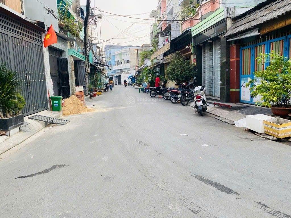 Bán đất tỉnh lộ 10, bình trị đông, bình tân (4,4m x 17m) hxh , giá 5,3 tỷ tl