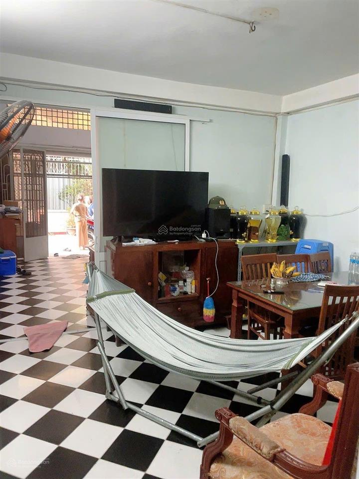 Bán nhà riêng, đường bình thới,phường 10, quận 11  sổ hồng riêng 70m2  hẻm 6m  giá 9,6 tỷ