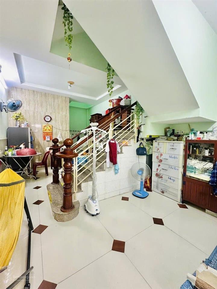 Bán nhà đường hoà bình, quận 11, ngay đầm sen  sổ hồng riêng  56m2  4 tầng  giá 6,5 tỷ