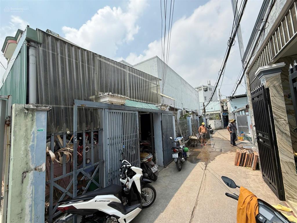 Bán nhà tỉnh lộ 10,phường tân tạo a, bình tân  hẻm 5m  sổ hồng riêng  120m2  giá 6,5 tỷ