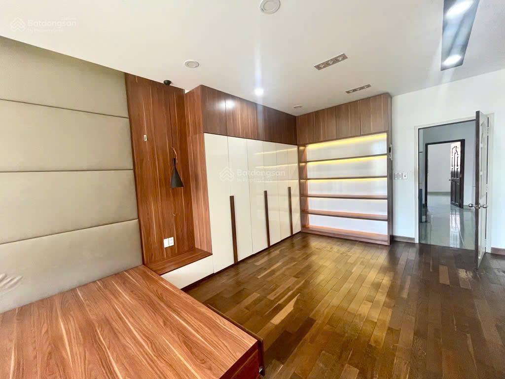 Bán nhà mặt tiền quận 6, ngay chợ an dương vương  sổ hồng riêng  80m2  4 tầng  giá 10,4 tỷ tl