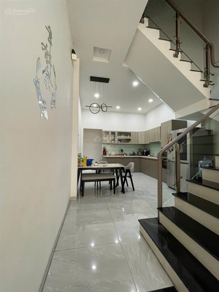 Bán nhà đường tân hoà đông,hẻm 8m  sổ hồng riêng  64m²  4 tầng  giá 7,4 tỷ