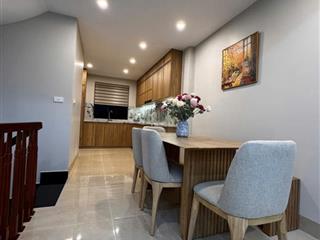 NHÀ ĐẸP DÂN XÂY TÂM HUYẾT FULL NỘI THẤT  Lệ Mật 70m2 X 5 Tầng X12.8 tỷ Long Biên-Hà Nội.