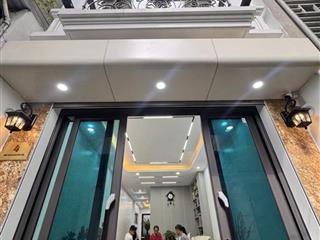 BÁN NHÀ 5 TẦNG-THANG MÁY Phố Nguyễn Sơn-Long Biên 60m2 X13.8 tỷ.