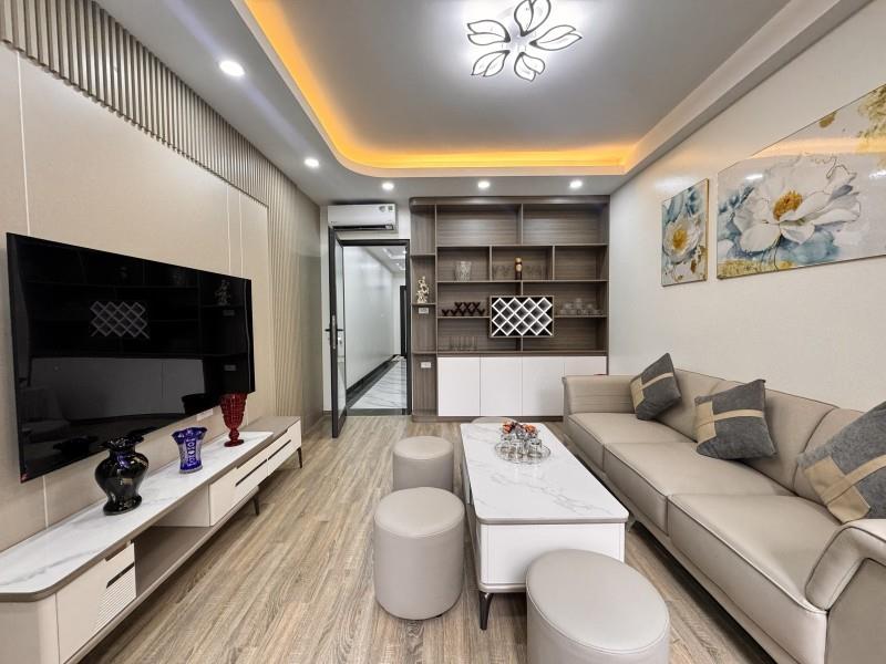 BÁN NHÀ 5 TẦNG-THANG MÁY Phố Nguyễn Sơn-Long Biên 60m2 X13.8 tỷ.