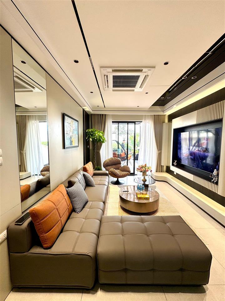 NHÀ ĐẸP NGỌC THUỴ - 7 TẦNG THANG MÁY - 2 Ô TÔ TRÁNH Lý Sơn 52m2 X 15.5 tỷ Long Biên.