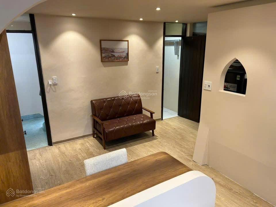 Bán tòa căn hộ 6 tầng đường lê hồng phong, sát trần phú gần bạch đằng, vị trí vàng