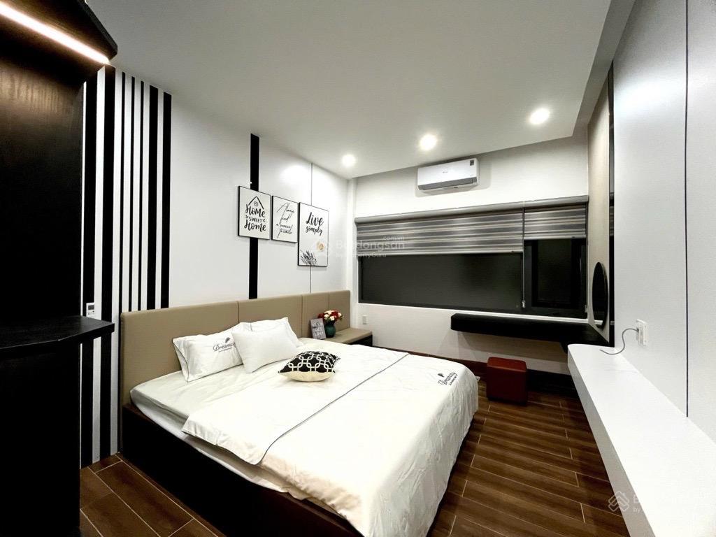 Nhà đẹp võ an ninh hoà xuân vị trí vip đối diện cảnh sát giao thông  gần chợ hoà xuân gần cầu ntp