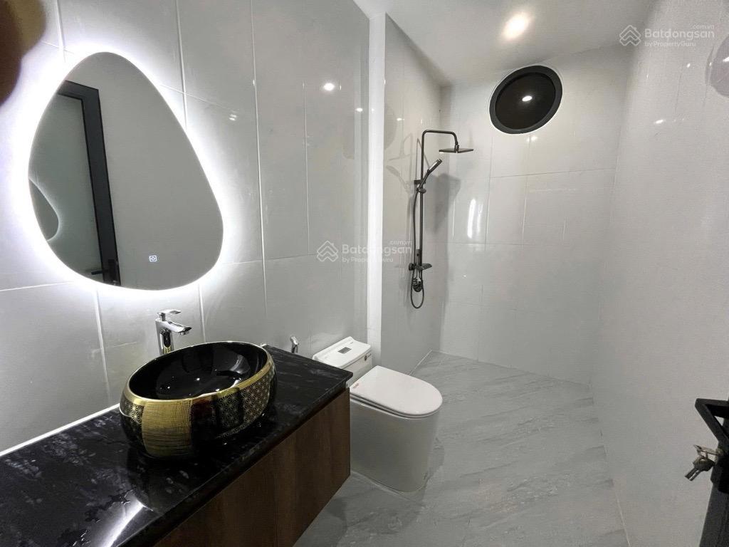 Nhà đẹp võ an ninh hoà xuân vị trí vip đối diện cảnh sát giao thông  gần chợ hoà xuân gần cầu ntp