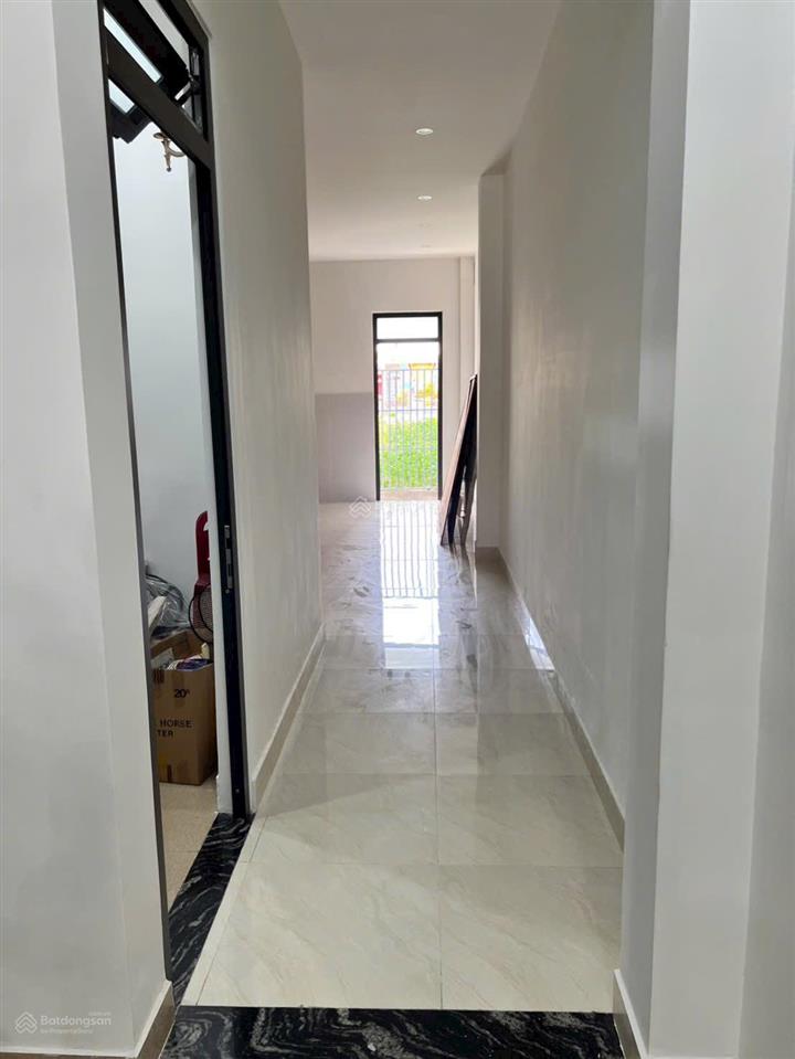 Bán nhà 3 tầng đẹp đường đô đốc lộc hòa xuân đà nẵng vị trí cực đẹp, ngay cạnh chợ hoà xuân.