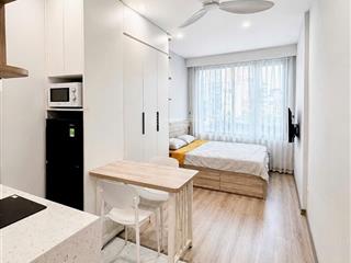 Cc cho thuê căn hộ 162 giảng võ, 1 ngủ 1 khép kín, mới, full đồ xịn xò, ngõ ô tô, 45m2