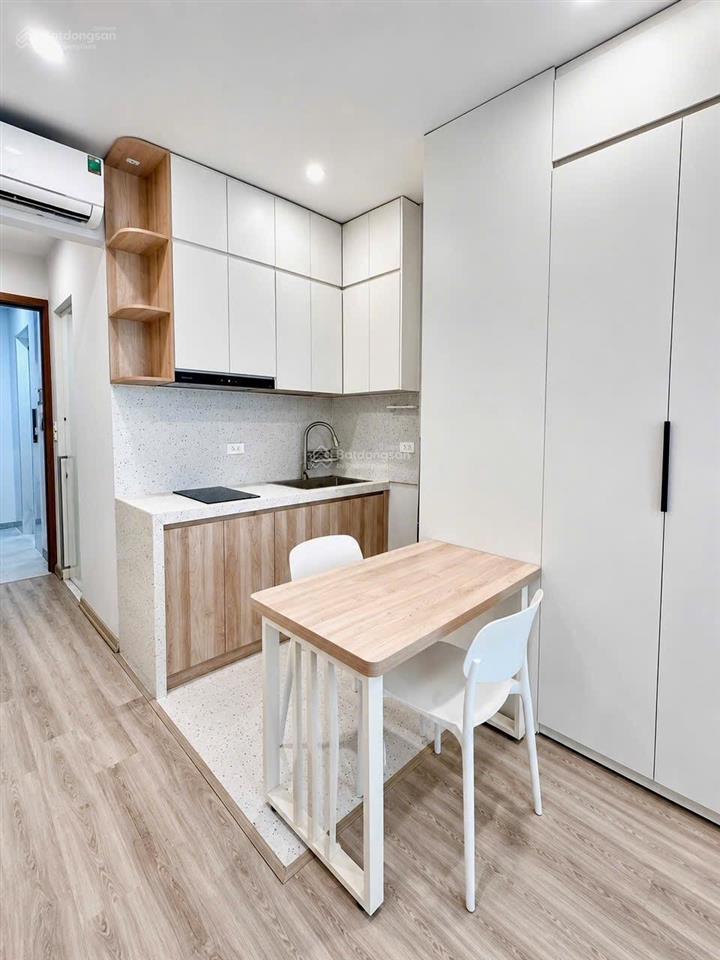Cc cho thuê căn hộ 162 giảng võ, 1 ngủ 1 khép kín, mới, full đồ xịn xò, ngõ ô tô, 45m2