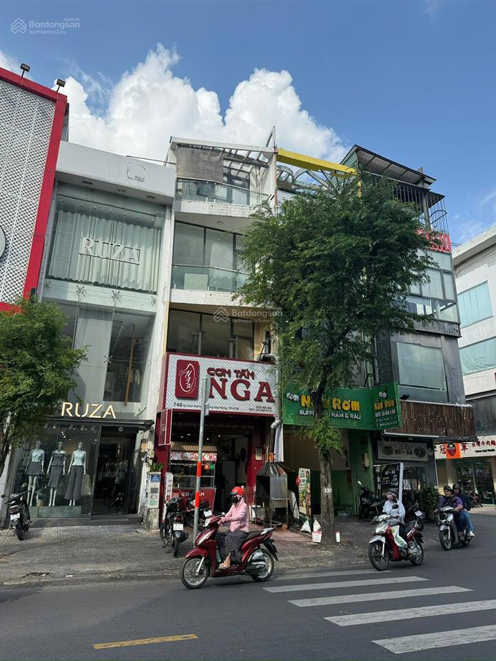 Bán nhà mặt tiền tại sư vạn hạnh  31,5 tỷ  66,6m2  4 tầng