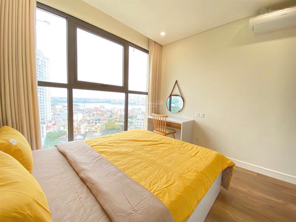 Cho thuê căn studio view ngắm pháo hoa hồ tây giá tốt