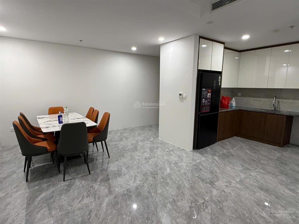 Căn 3 ngủ capital elite phạm hùng nội thất mới tinh