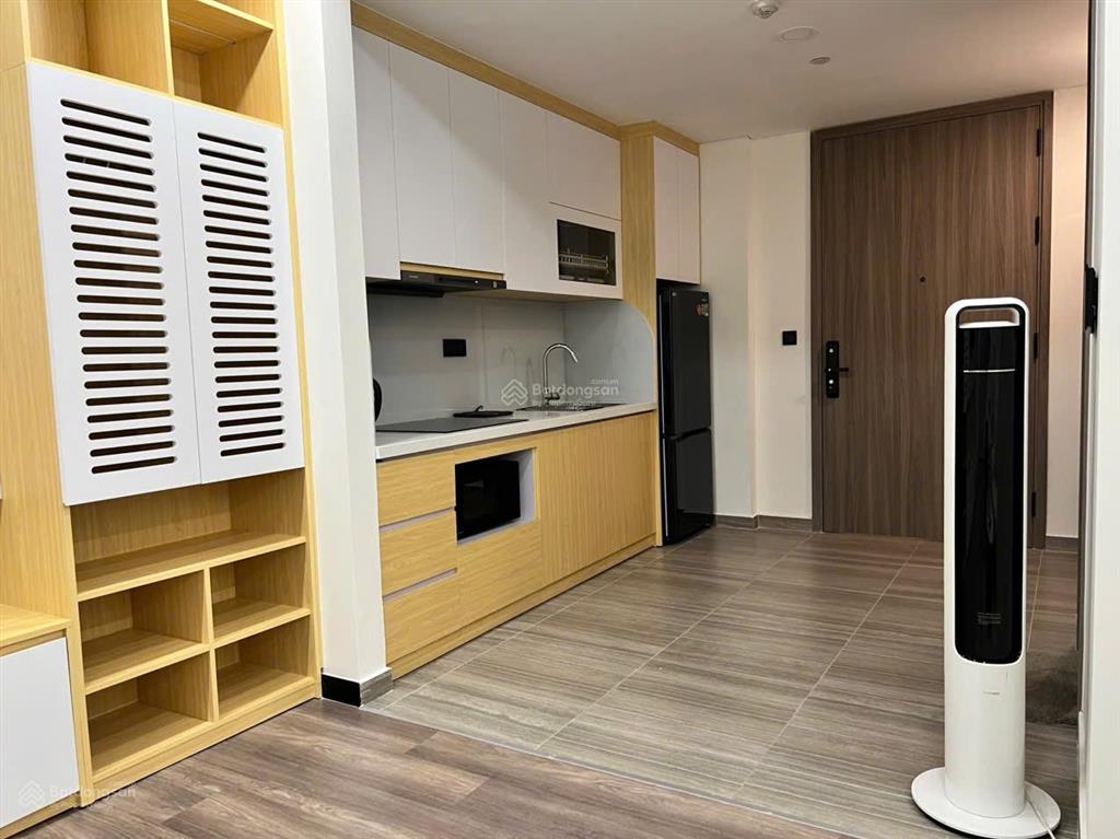 Căn studio view hồ tây đầy đủ tiện ích bể bơi, phòng gym