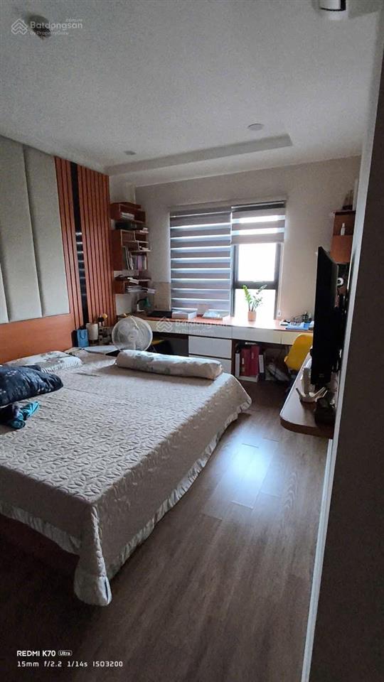 Căn 3 ngủ full nội thất cao cấp view hồ tây tại kosmo tây hồ