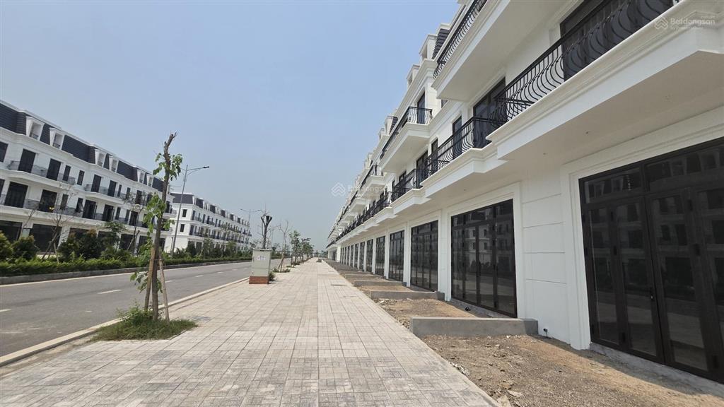 Căn shophouse góc mặt tiền 25m, đường 30m, gần bv việt đức, bạch mai cơ sở 2