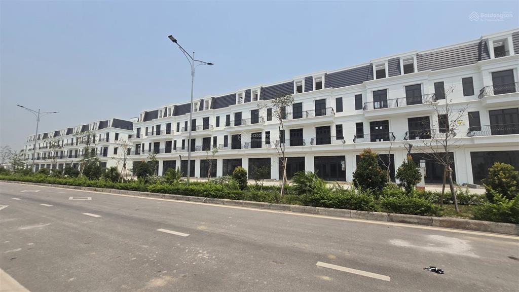 Căn shophouse góc mặt tiền 25m, đường 30m, gần bv việt đức, bạch mai cơ sở 2