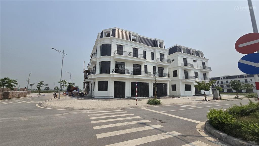 Căn shophouse góc mặt tiền 25m, đường 30m, gần bv việt đức, bạch mai cơ sở 2