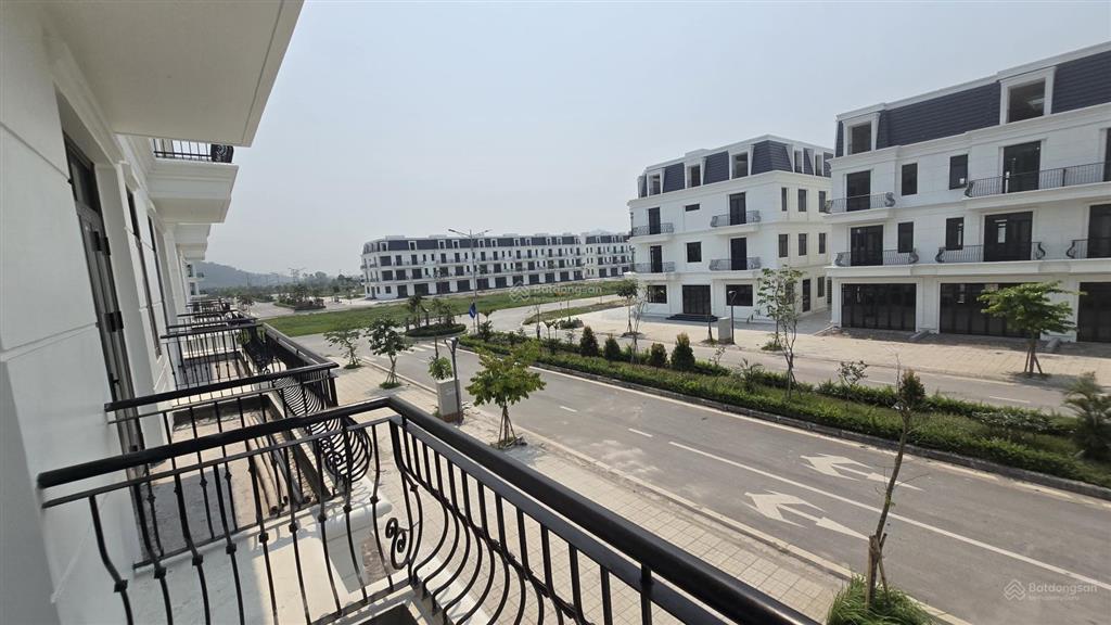 Căn shophouse góc mặt tiền 25m, đường 30m, gần bv việt đức, bạch mai cơ sở 2