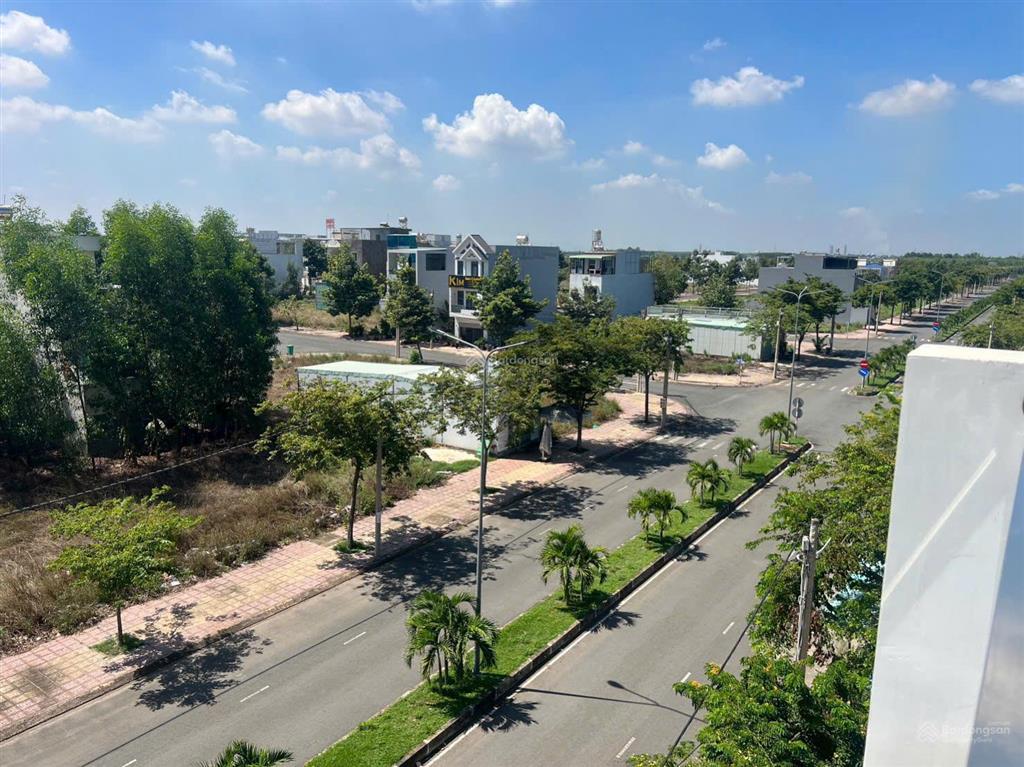Bán lô đất 100m² đối diện cổng chính sân bay long thành, vị trí thuận lợi kinh doanh đa dạng