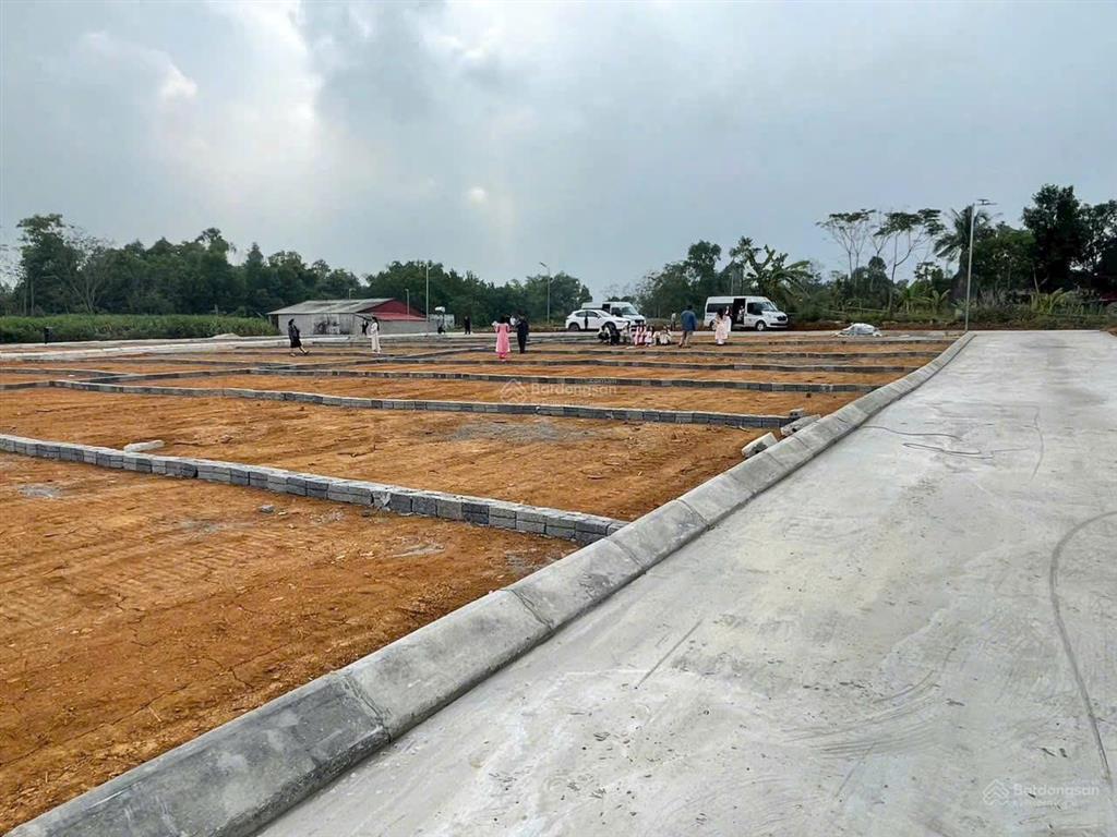 Chủ nhà nhờ bán cắt lỗ lô góc 150 triệu lô đất 120m2 cách quốc lộ 200m